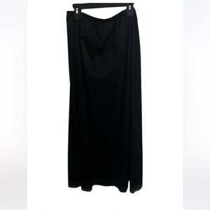 Vintage Vanity Fair Black Slip Size L 32’ Metric 42’ Made in USA Neutral 90’s